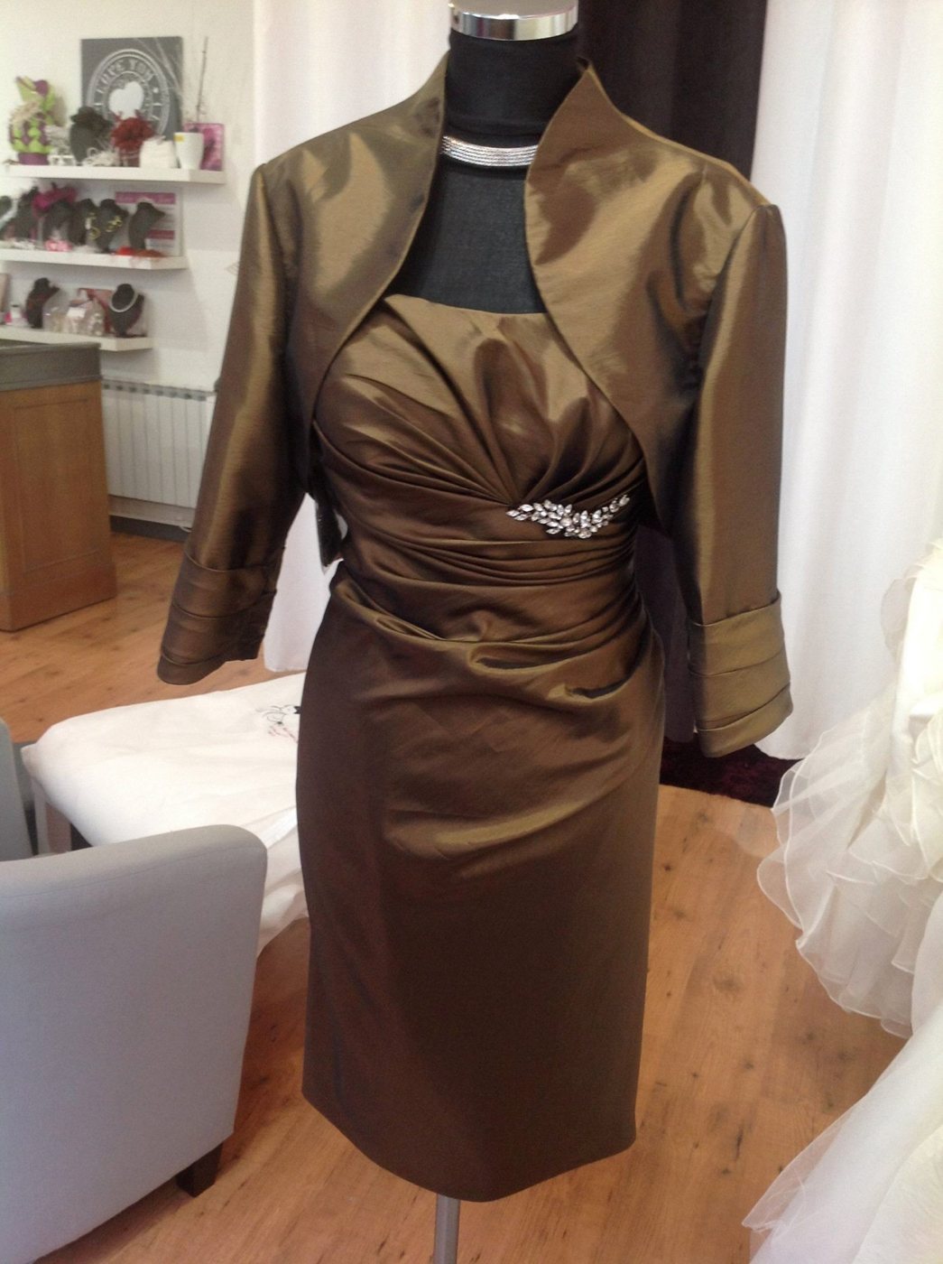 Robe de soirée bronze avec boléro